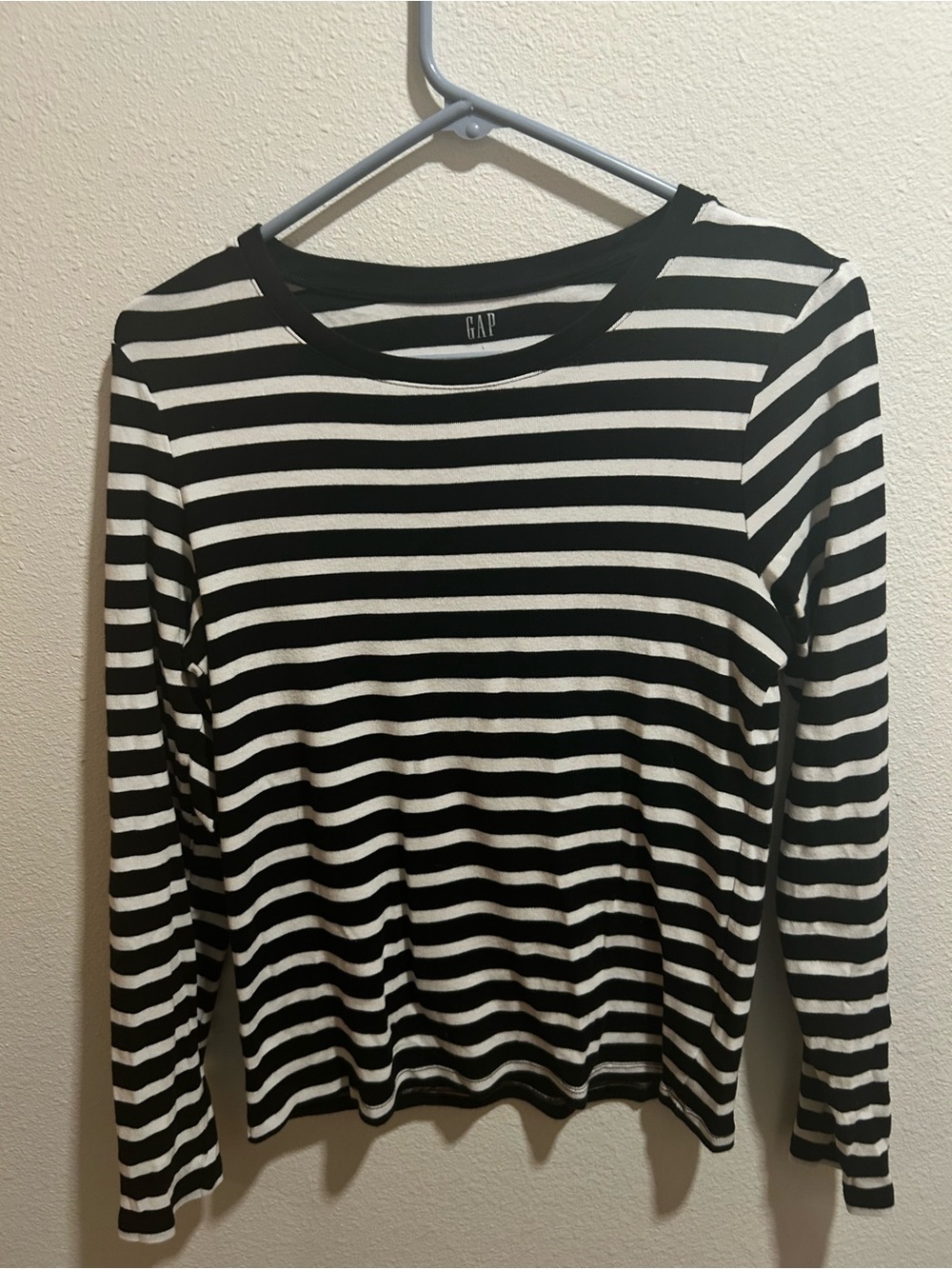 GAP Black and White Striped Long Sleeve Shirt